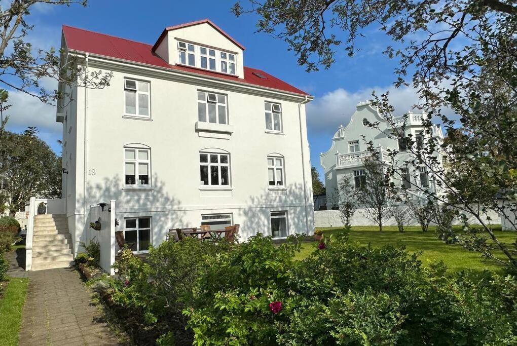 Beautiful 2 Bedroom Apartment Downtown Reykjavík Eksteriør billede